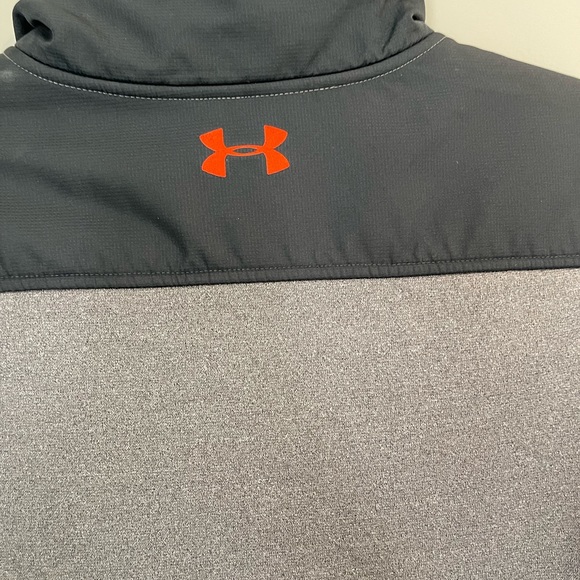 UNDER ARMOUR JACKET - Picture 9 of 10